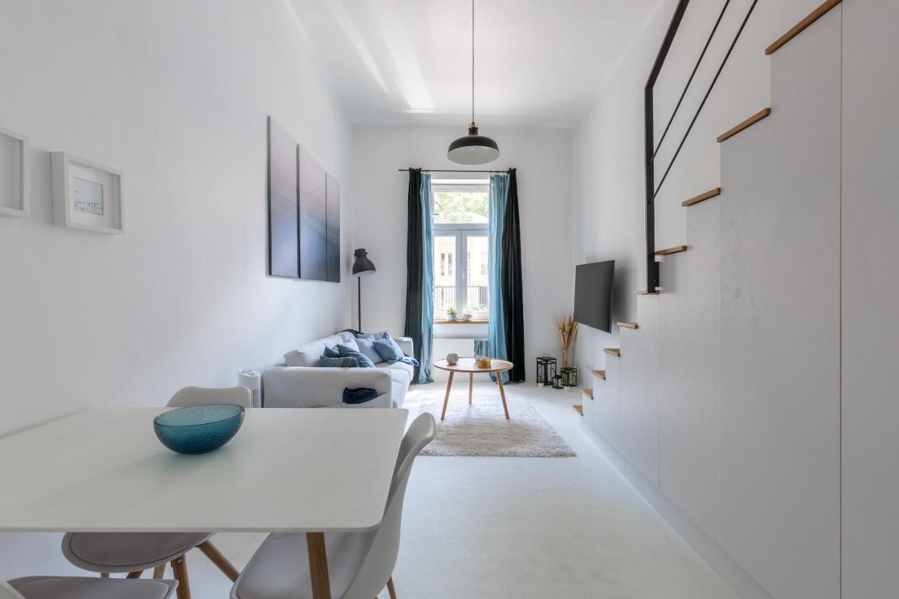 Black And White Apartment Βουδαπέστη Εξωτερικό φωτογραφία
